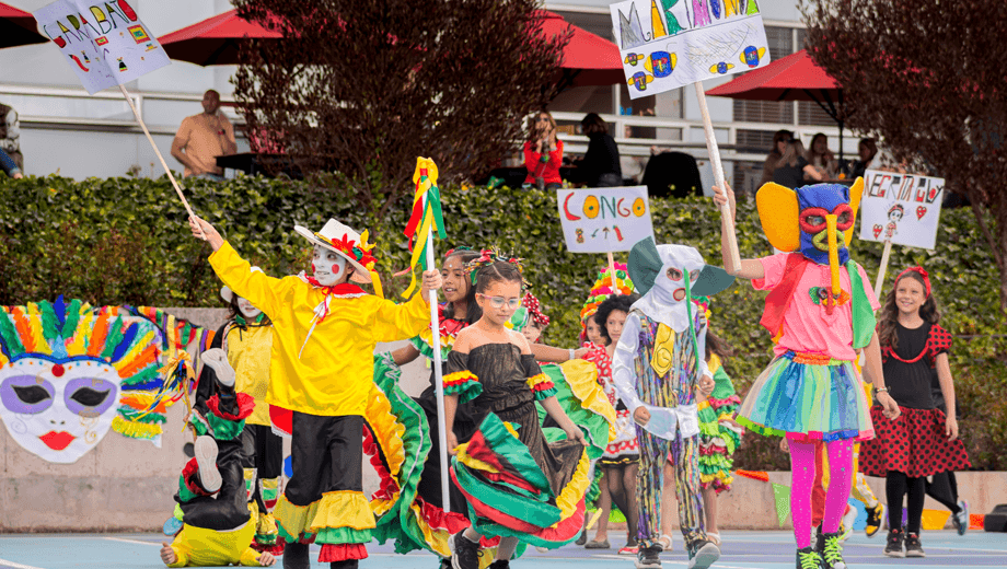 Carnaval Herencia : un voyage à travers la richesse culturelle de l’Amérique du Sud au Lycée Français International de Bogotá
